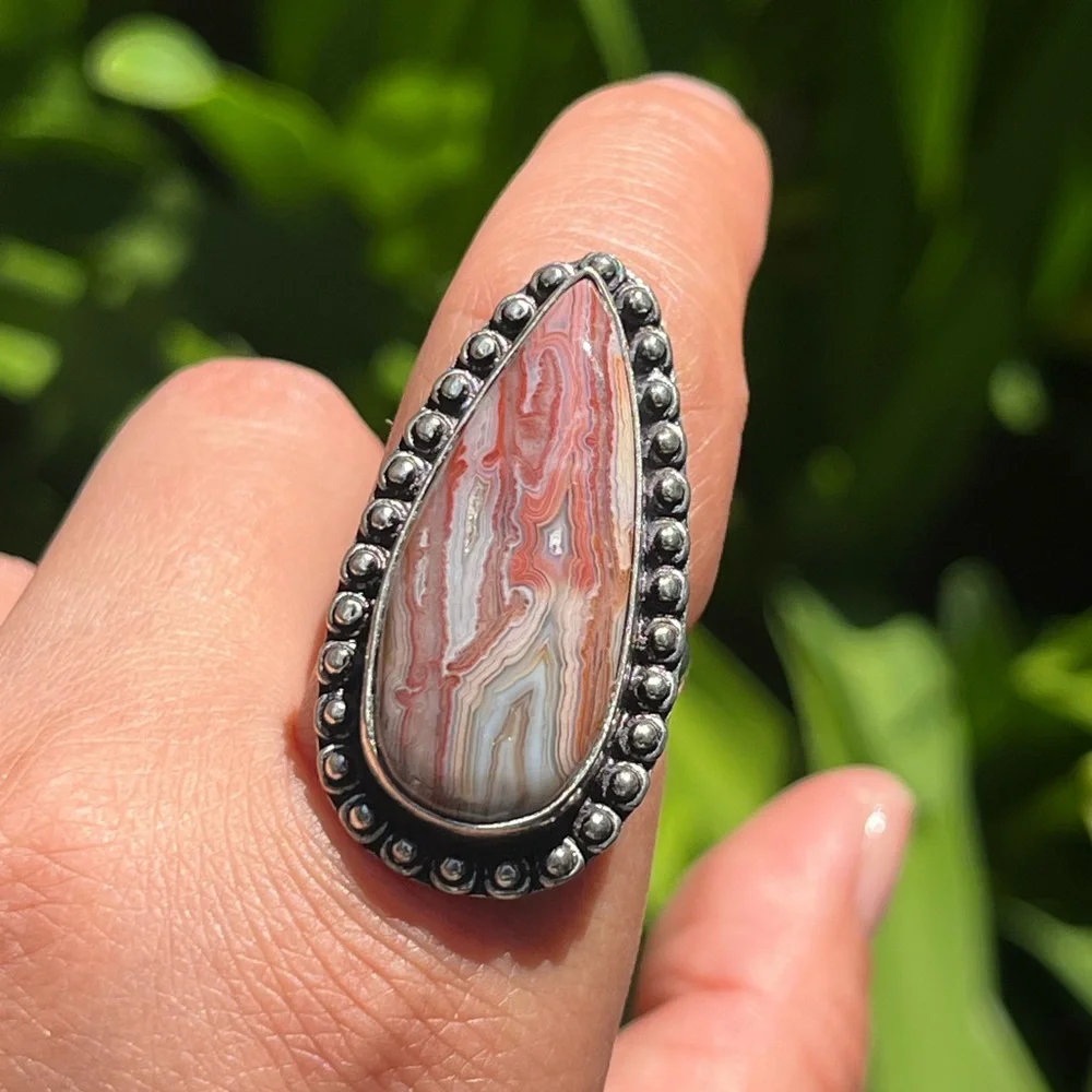 Size 8.75 Silver‎ plated crazy lace agate ring